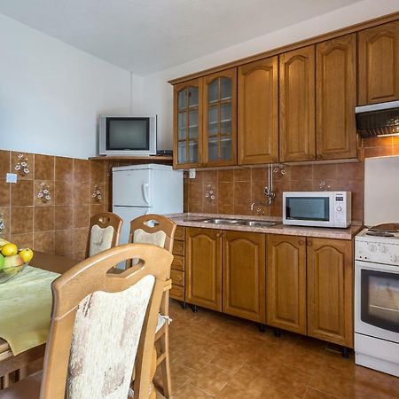 Apartmani Bezma Bol Extérieur photo