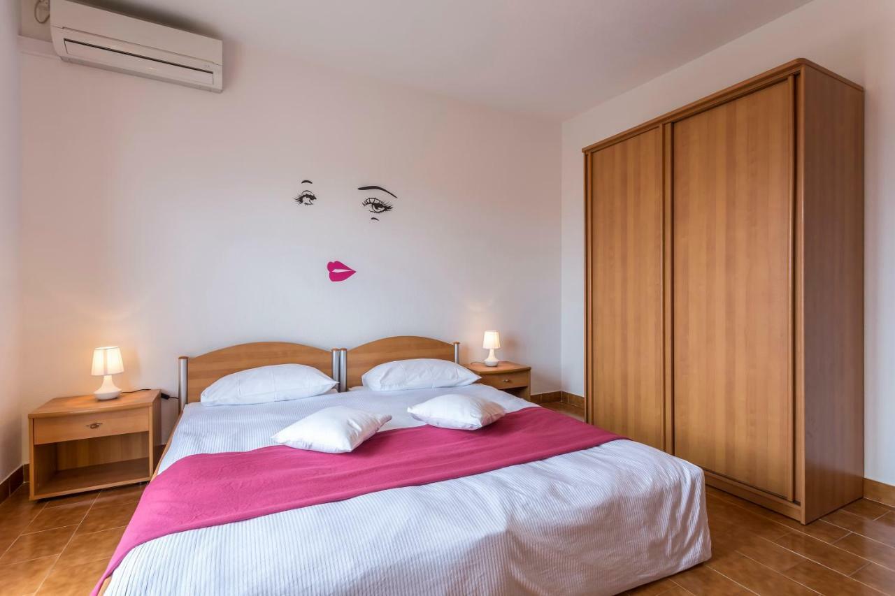 Apartmani Bezma Bol Extérieur photo