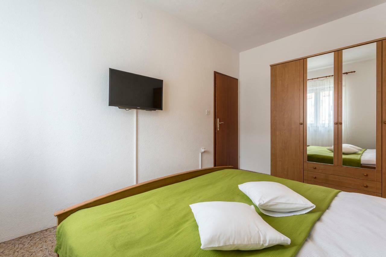 Apartmani Bezma Bol Extérieur photo