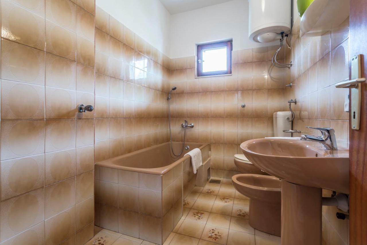 Apartmani Bezma Bol Extérieur photo