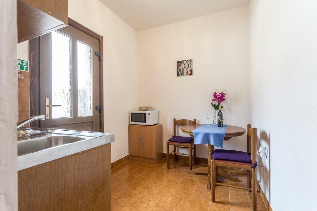 Apartmani Bezma Bol Extérieur photo