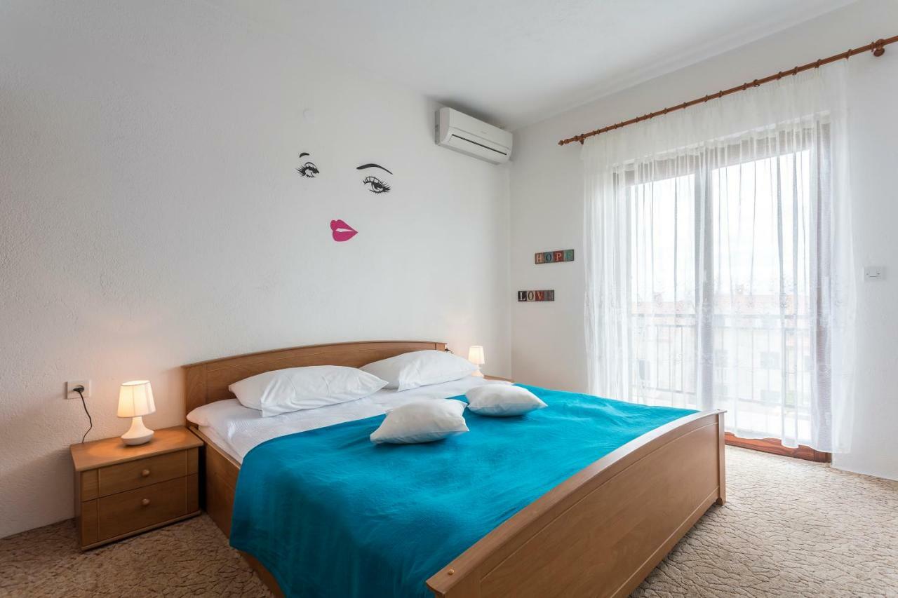 Apartmani Bezma Bol Extérieur photo